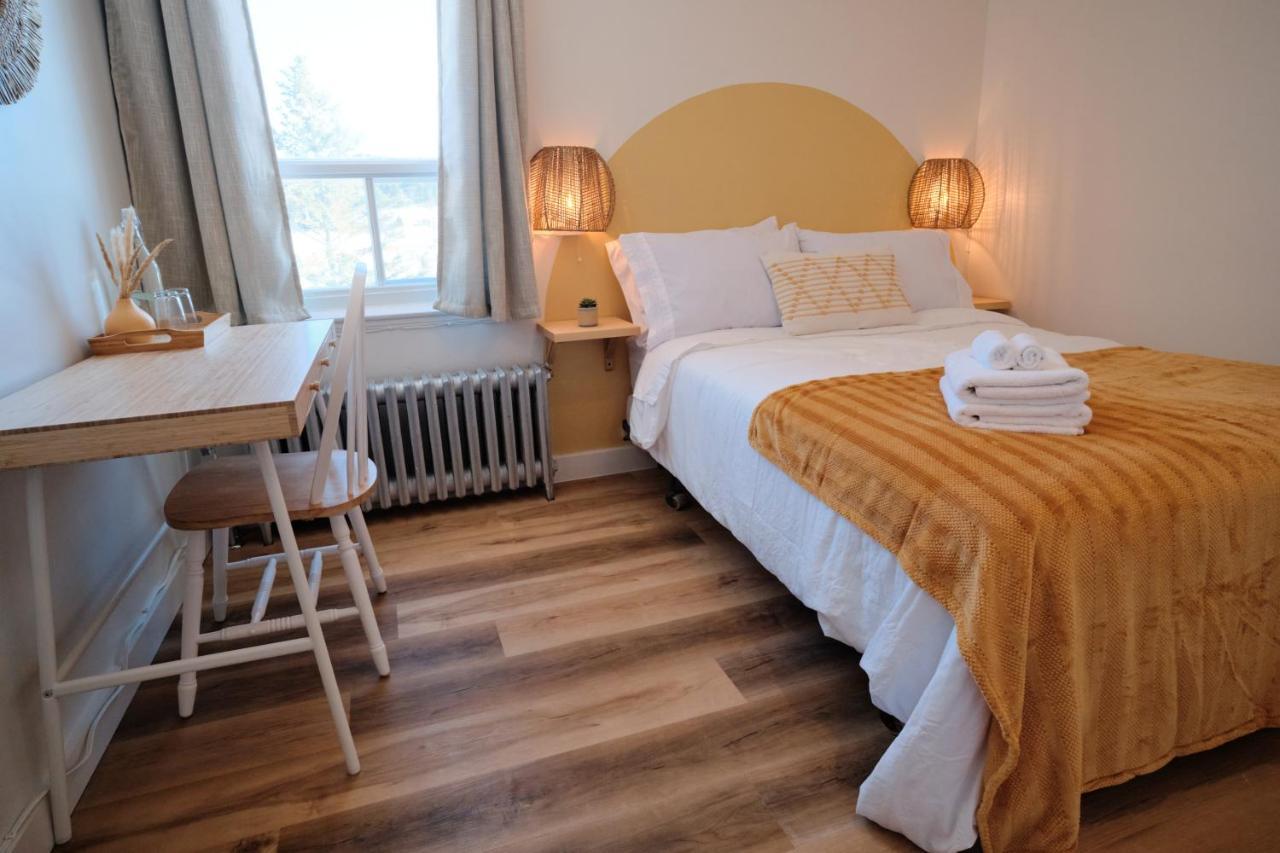 Auberge Du Dimanche - Hotel - Fjord-Du-Saguenay - L'Anse-Saint-Jean - Riviere-Eternite Riviere Eternite Buitenkant foto