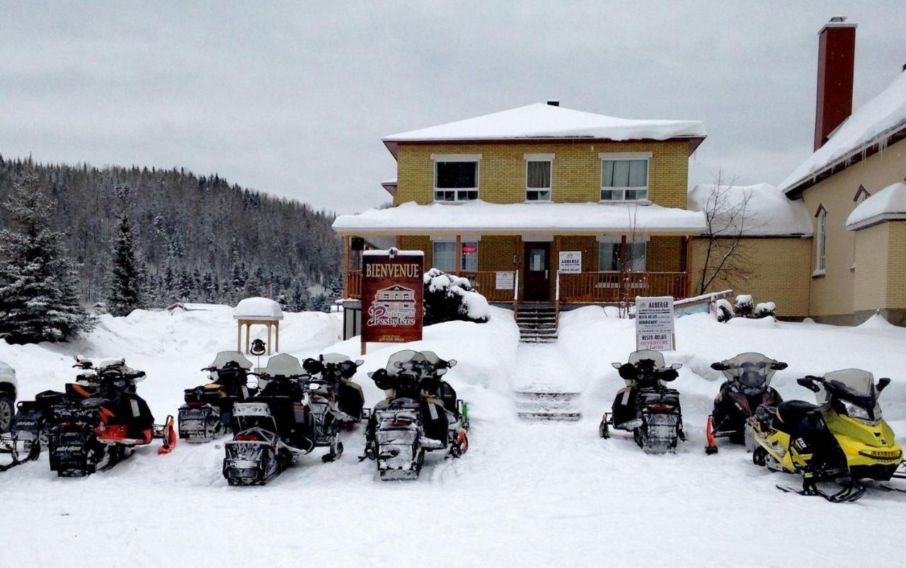 Auberge Du Dimanche - Hotel - Fjord-Du-Saguenay - L'Anse-Saint-Jean - Riviere-Eternite Riviere Eternite Buitenkant foto